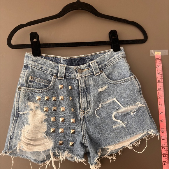 LF ripped short shorts with bedazzle - Picture 6 of 8